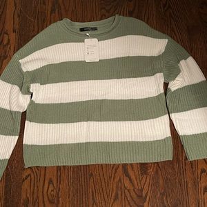 New cute sage green and cream sweater